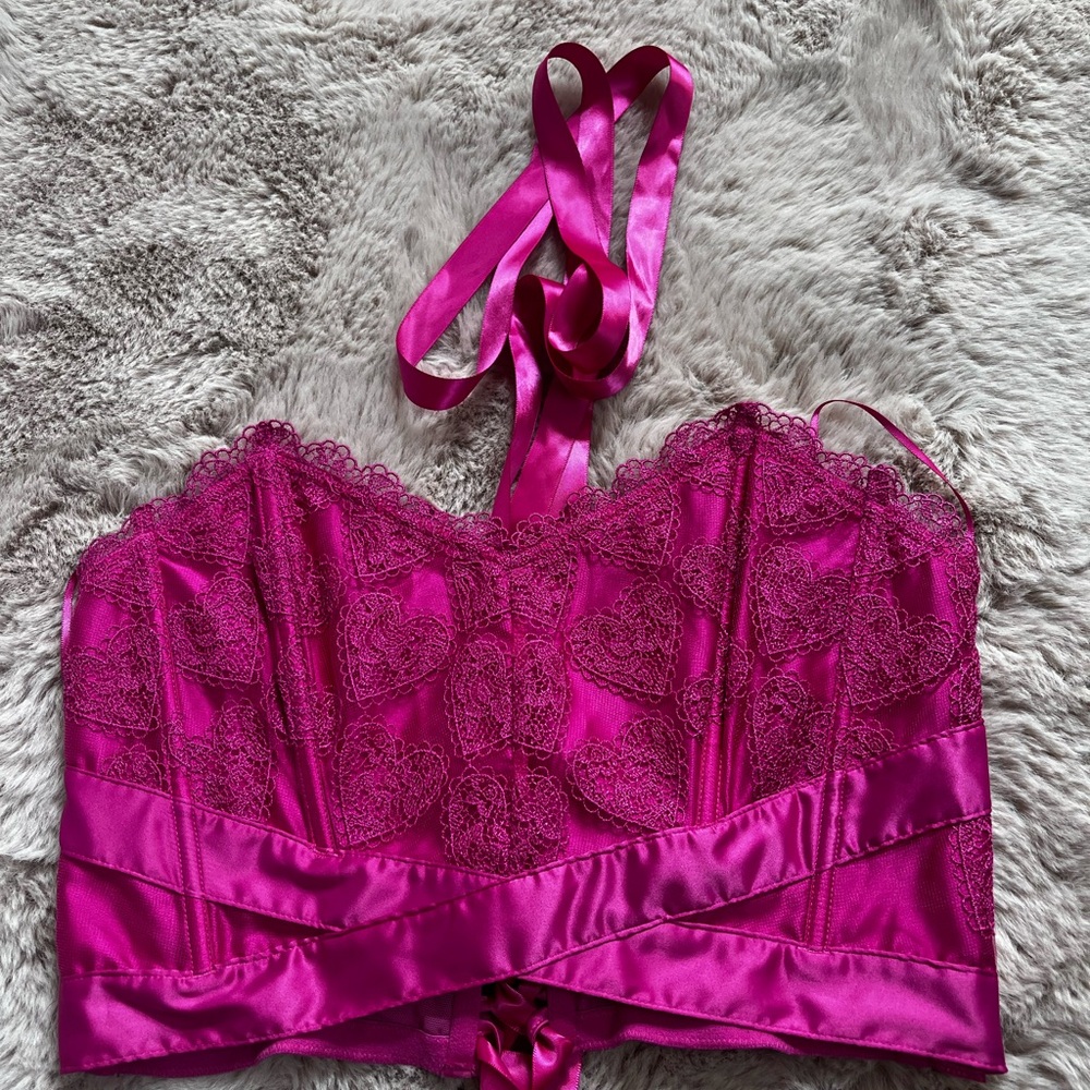 Elegant Pink Lace Bustier